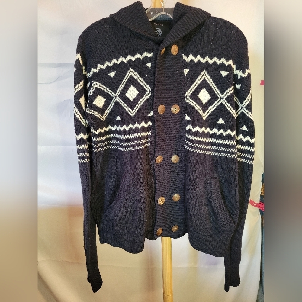 Sokool black white hood long sleeve sweater pockets buttons large
